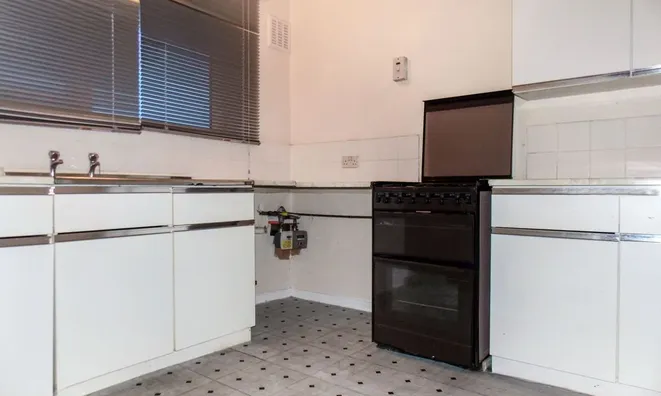 Недвижимость Keir Hardie House, Marian Way, Harlesden: 8