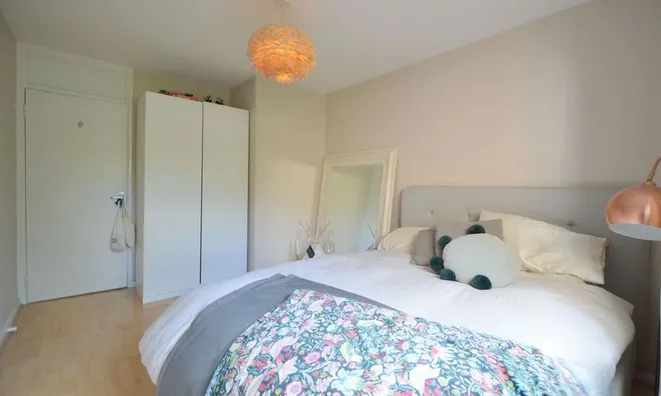 Недвижимость Bolingbroke Grove, Kingsdown Court: 1