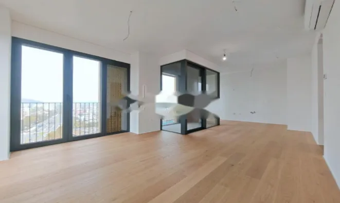 Недвижимость Четырехкомнатная квартира, Шишка: 3