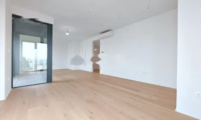 Недвижимость Четырехкомнатная квартира, Шишка: 5