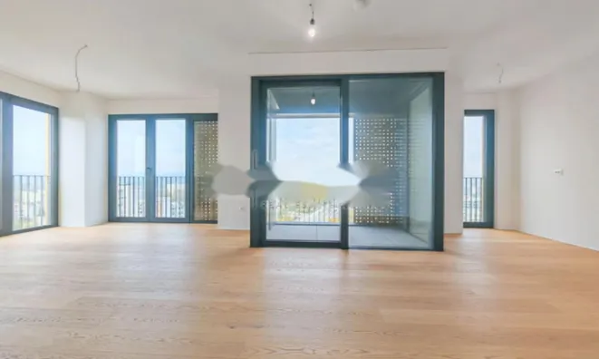 Недвижимость Четырехкомнатная квартира, Шишка: 6