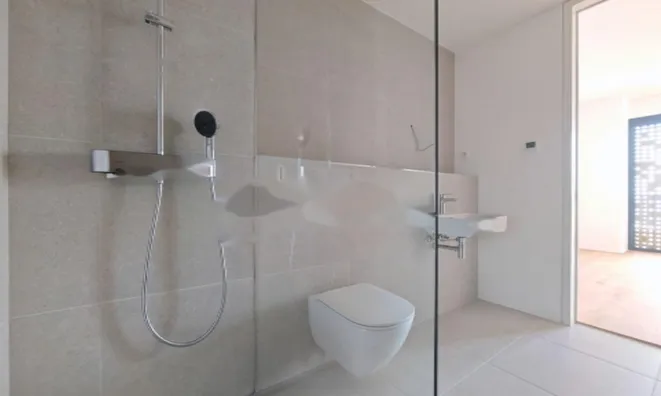 Недвижимость Четырехкомнатная квартира, Шишка: 22