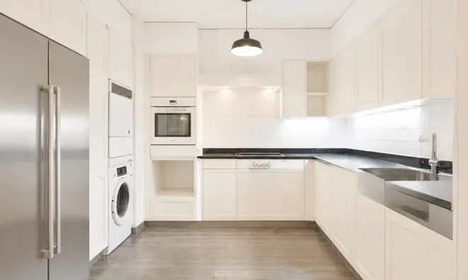 Недвижимость Apartment 5 rooms: 3