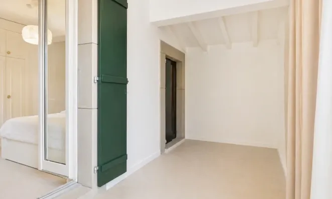 Недвижимость Apartment 5 rooms: 7
