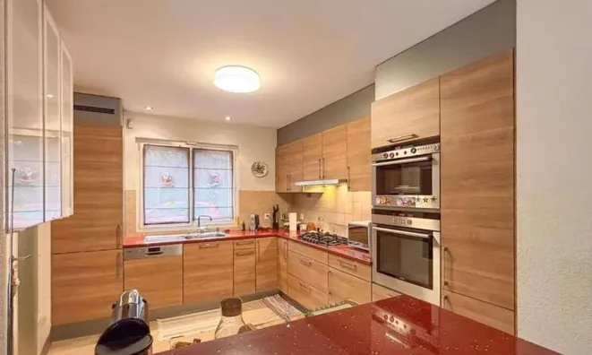 Недвижимость Row house 7 rooms: 3