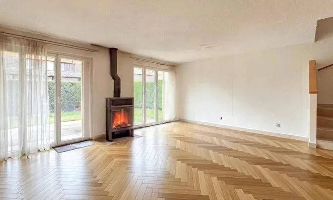 Недвижимость Row house 7 rooms: 5