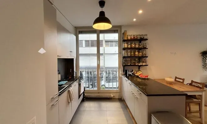 Недвижимость Apartment 3 rooms: 2