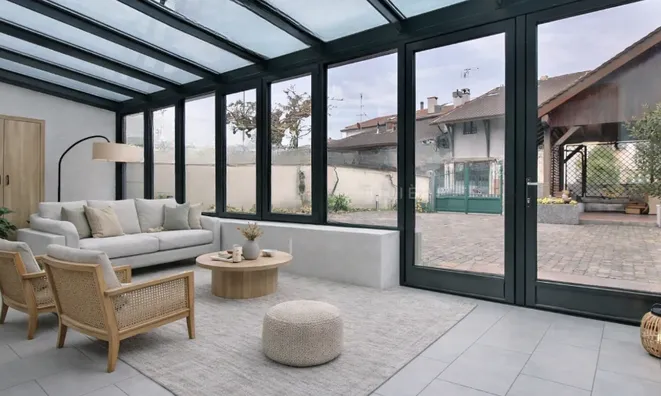 Недвижимость Single house 8 rooms: 11