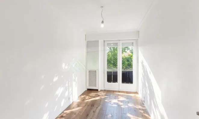 Недвижимость Apartment 5 rooms: 10