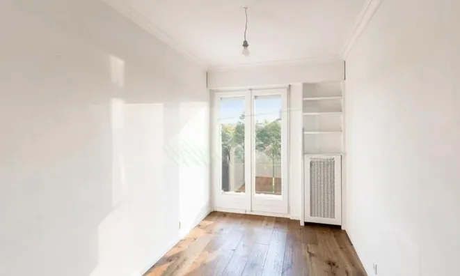 Недвижимость Apartment 5 rooms: 11