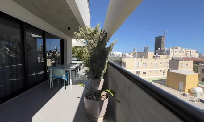 Недвижимость 3 Bedroom Penthouse Apartment For sale in Mesa Geitonia, Limassol: 18