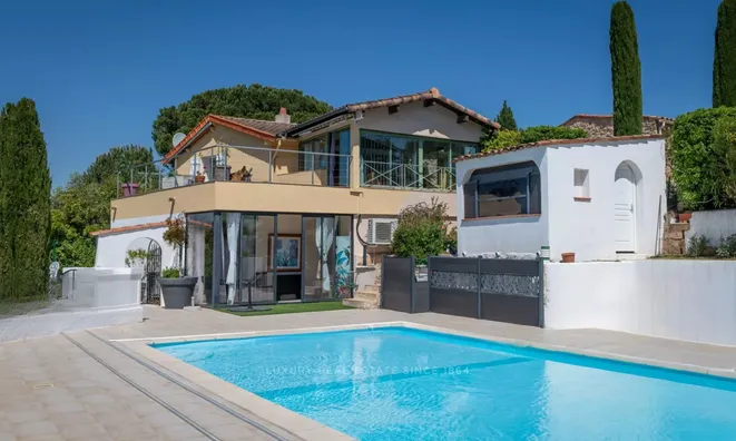 Недвижимость Villa Croix des Gardes: 2