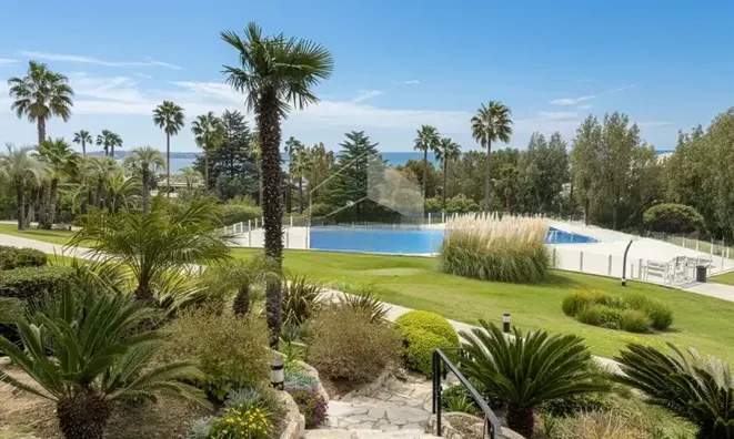 Недвижимость Villa Croix des Gardes: 10