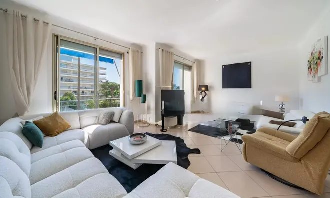 Недвижимость Villa Pointe Croisette: 1