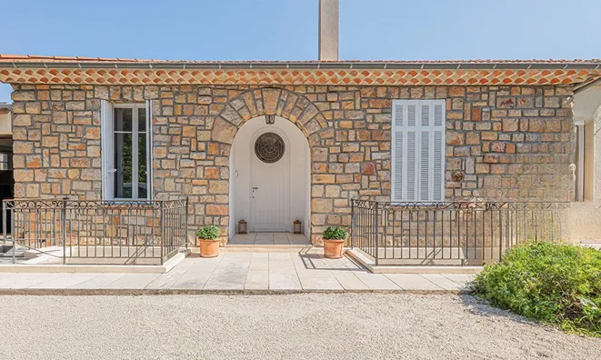 Недвижимость Villa Petit Juas: 5