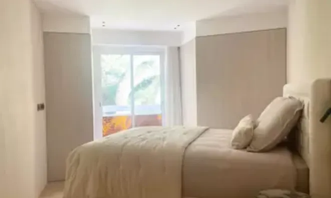 Недвижимость Property Type: Villa  
Location: Cannes, Californie  

Villa Cannes Californie: 18