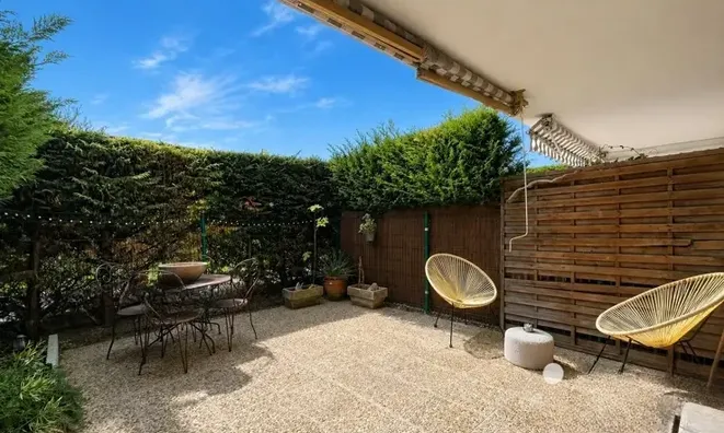 Недвижимость Villa Croix des Gardes: 1
