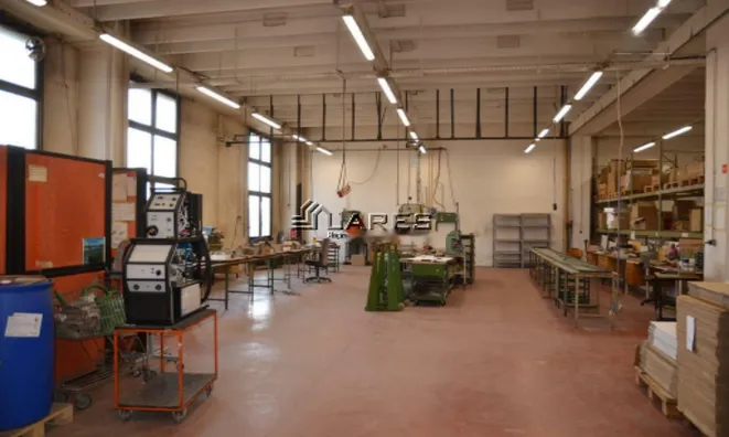 Недвижимость Коммерческое помещение Ново Стегне, ИЦ: 1