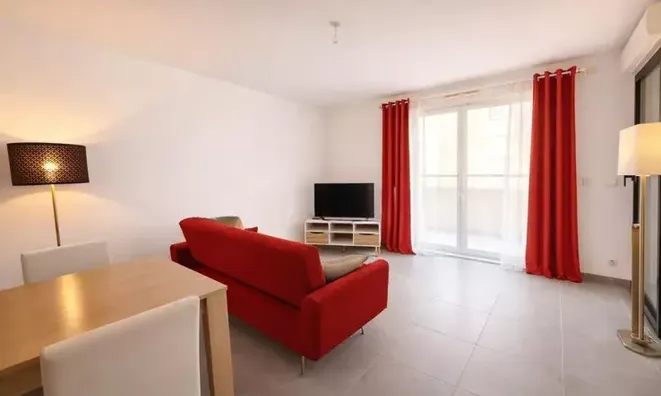 Недвижимость Residence République: 1