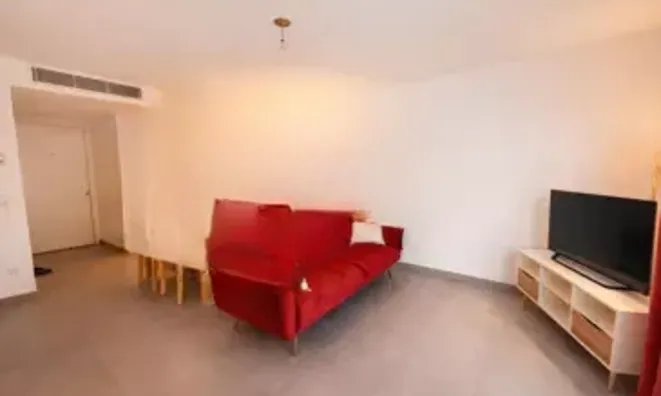 Недвижимость Residence République: 3