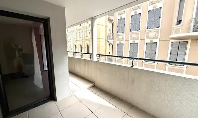 Недвижимость Residence République: 7