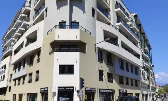 Недвижимость Residence République: 10