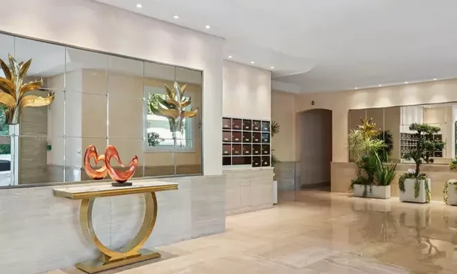 Недвижимость Villa Californie: 10
