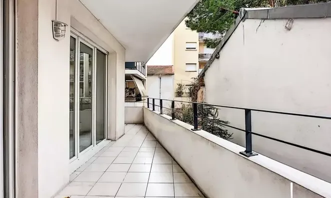 Недвижимость Villa Carnot: 1