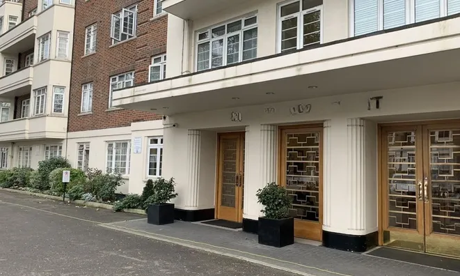 Недвижимость Pembroke Road: 1