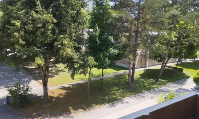 Недвижимость Четырехкомнатная квартира Вич: 2