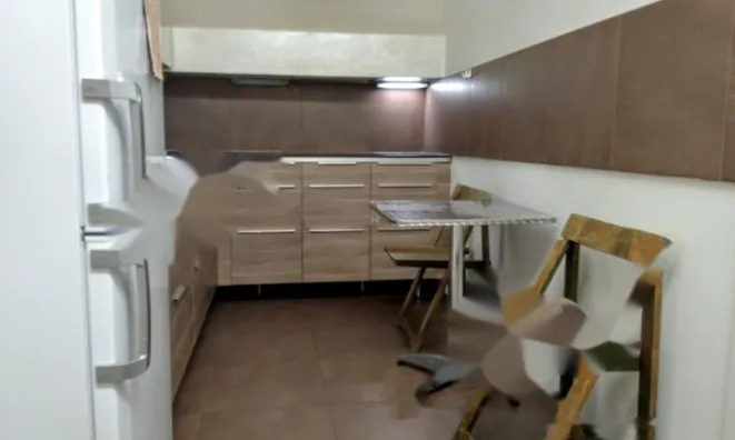 Недвижимость Четырехкомнатная квартира Вич: 3