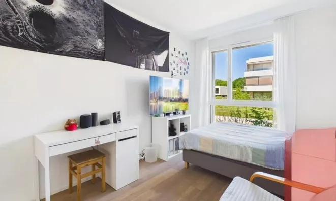 Недвижимость Apartment 5 rooms: 9