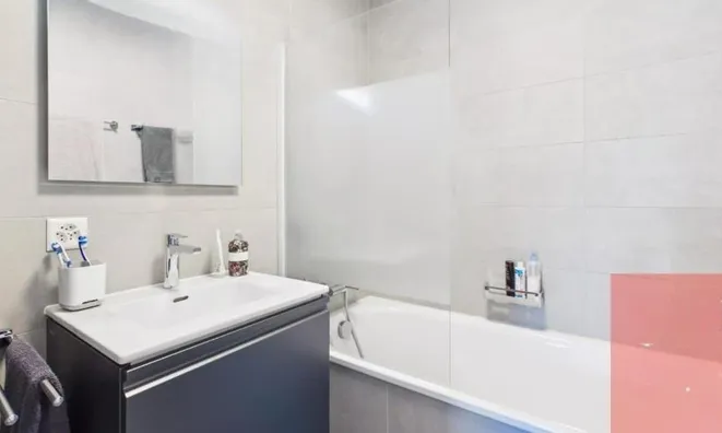 Недвижимость Apartment 5 rooms: 10