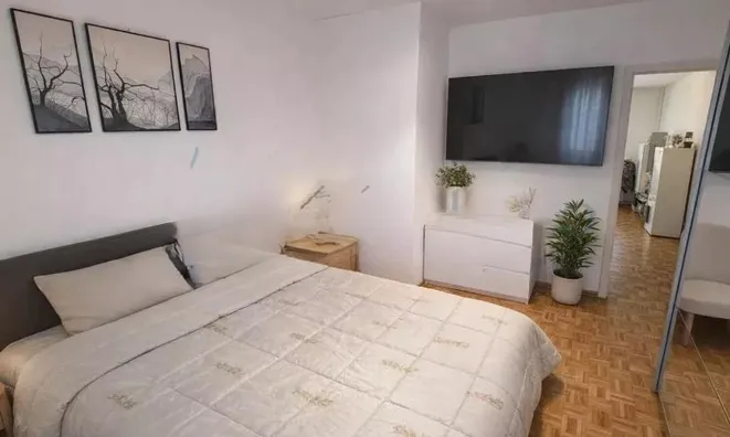 Недвижимость Apartment 4 rooms: 2