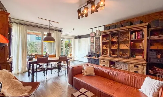 Недвижимость Apartment 4 rooms: 3