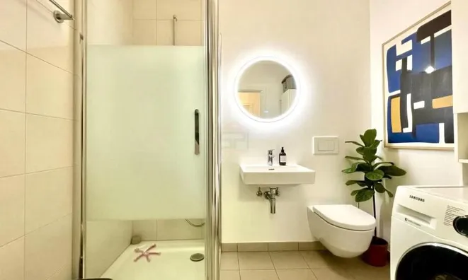 Недвижимость Apartment 4 rooms: 6