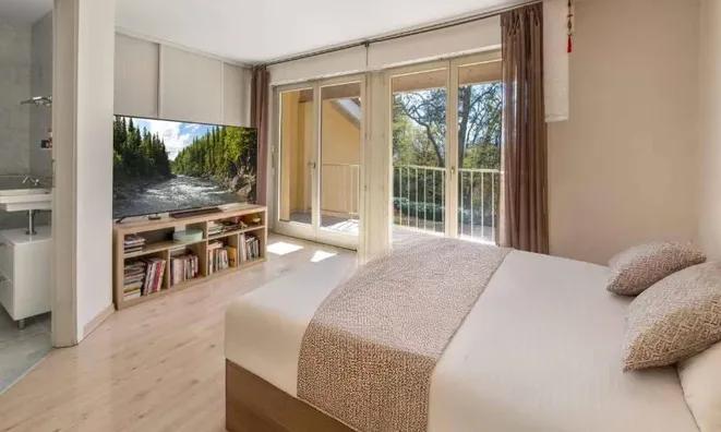 Недвижимость Row house 6 rooms: 3