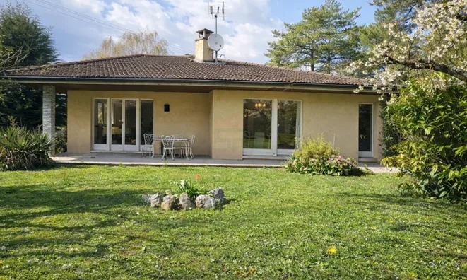 Недвижимость Single house 7 rooms: 3