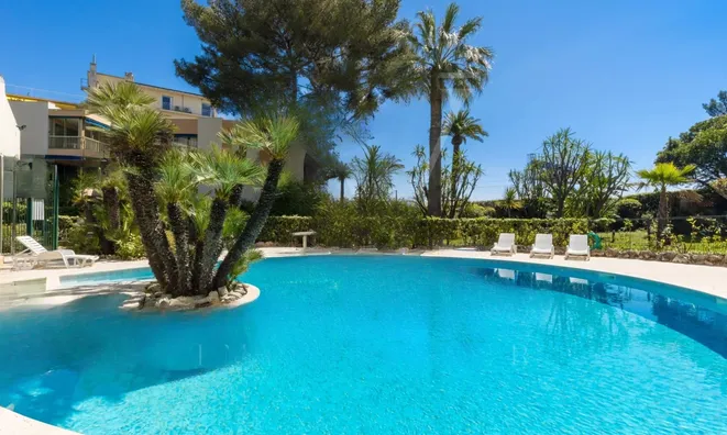 Недвижимость Villa Croix des Gardes: 2