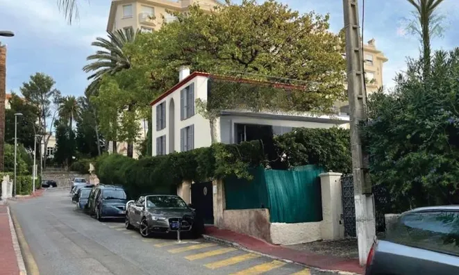 Недвижимость House Croix des Gardes: 1