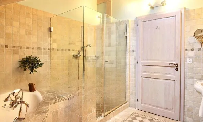 Недвижимость Farm house 8 rooms: 11