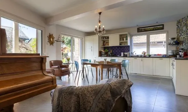 Недвижимость Villa 5.5 rooms: 5