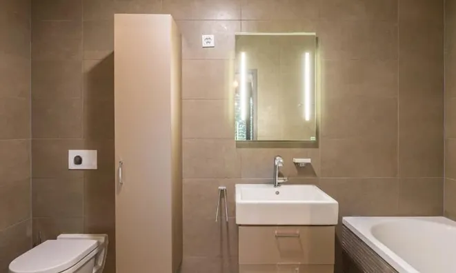 Недвижимость Apartment 4 rooms: 7