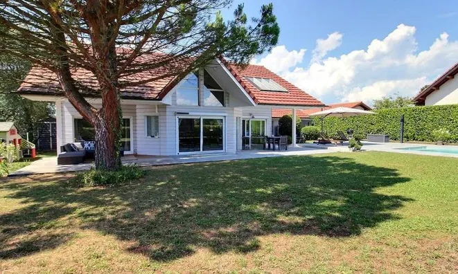 Недвижимость Single house 8 rooms: 2