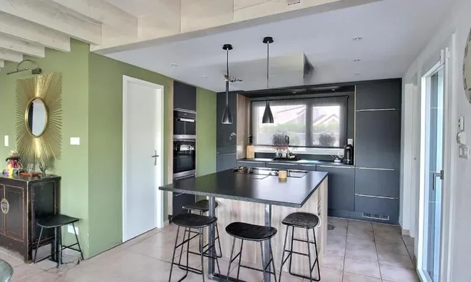 Недвижимость Single house 8 rooms: 4