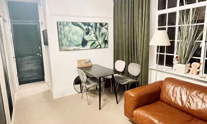 Недвижимость Flat 24 Daver Court, Chelsea Manor Street, Chelsea: 2
