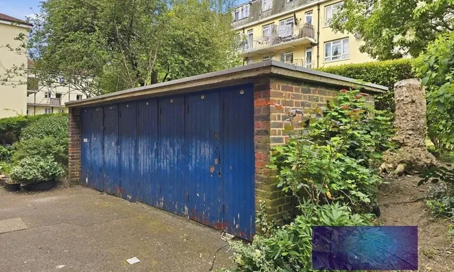 Недвижимость Holly Park Estate: 1
