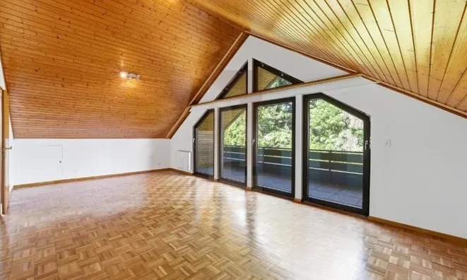 Недвижимость Single house: 3