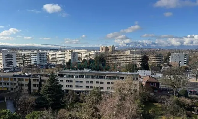 Недвижимость Apartment 5 rooms: 2
