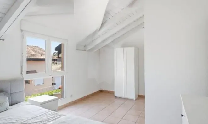 Недвижимость Single house 4 rooms: 9